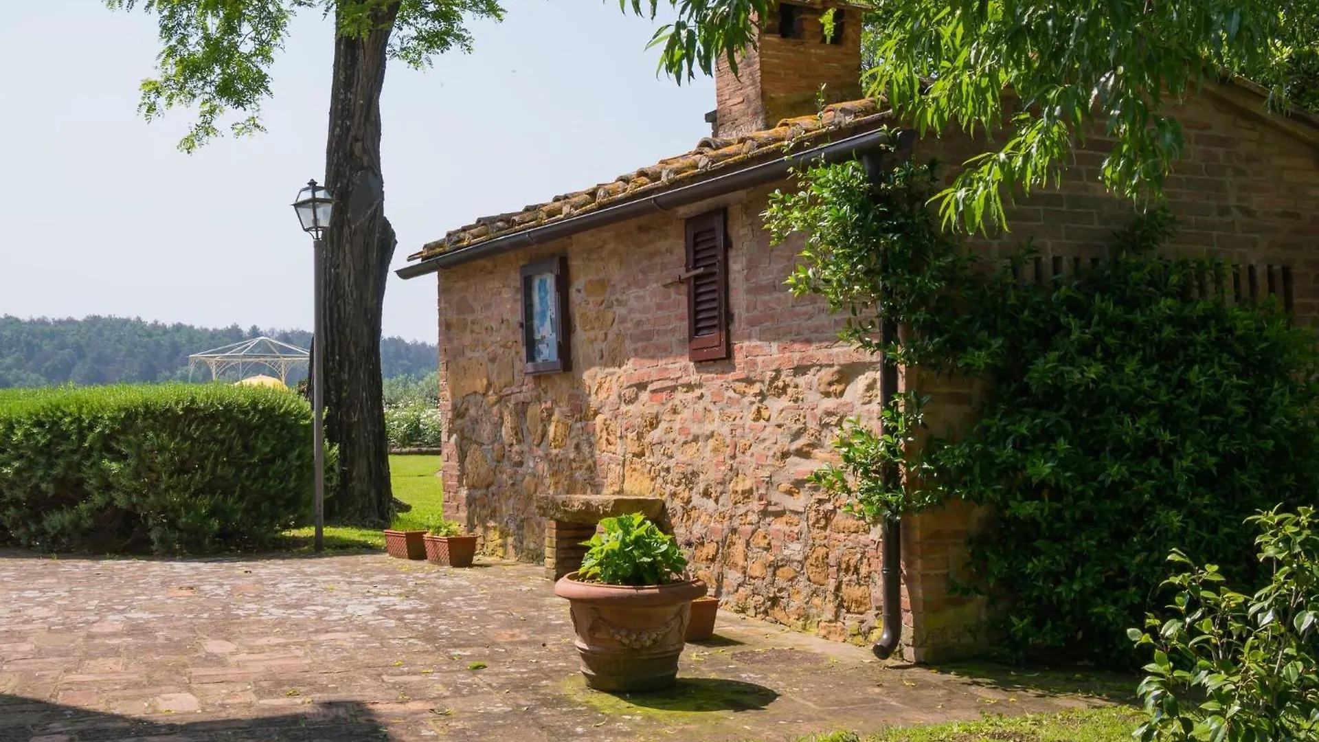 Rustic Apartment With Garden And Swimming Pool Montaione