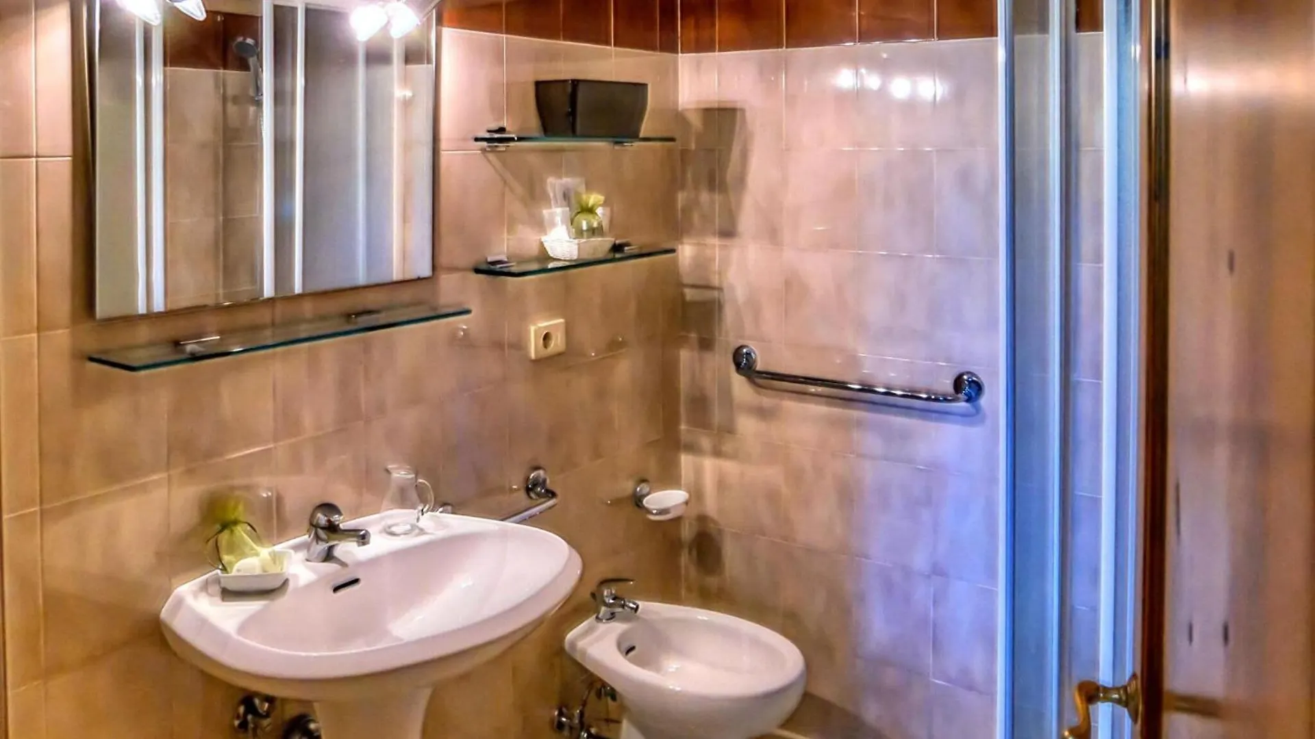 Rustic Apartment With Garden And Swimming Pool Montaione